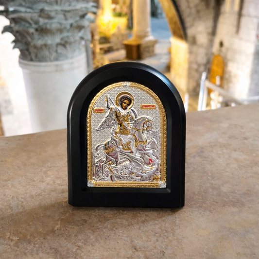 Икона Георгия Победоносца в раме из дерева на подставке