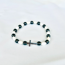 Load image into Gallery viewer, White bracelet with cross
