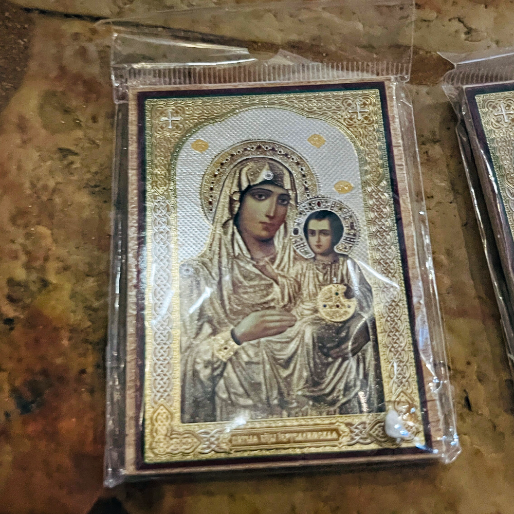 Икона Богородицы «Иерусалимская» с камнем с Голгофы
