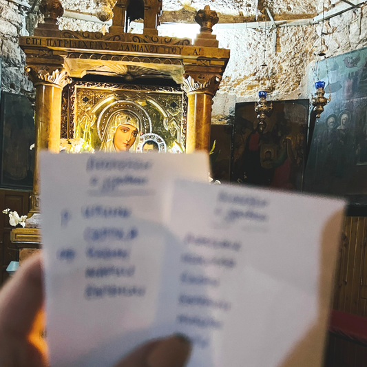Благодарственный молебен у Гробницы Пресвятой Богородицы