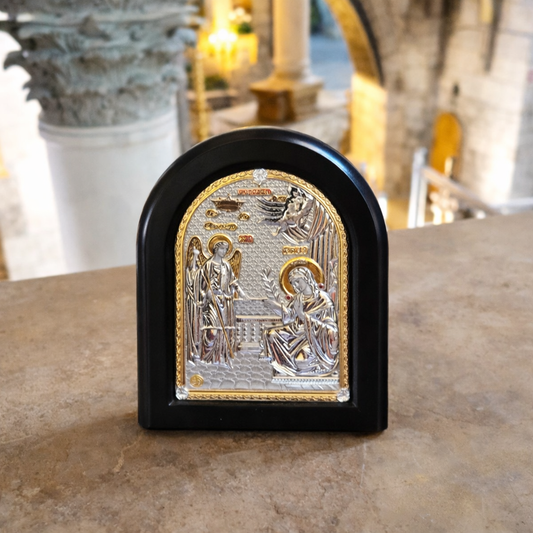 Икона «Благовещение» Богородицы в раме из дерева на подставке